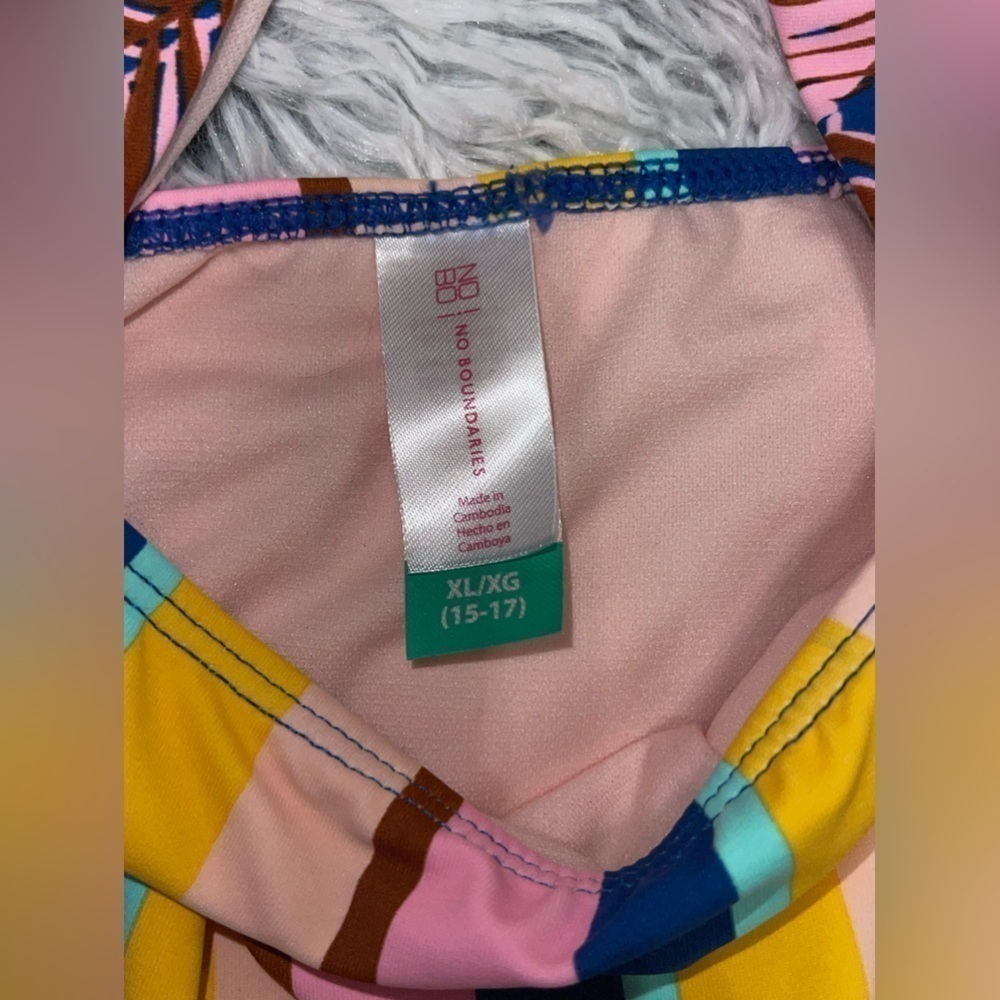 NO BOUNDARIES swimsuit one piece size 15/17 XL - Picture 6 of 7
